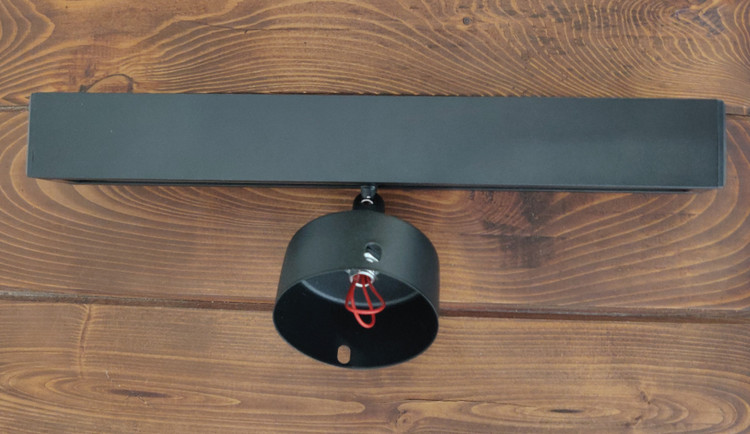 چراغ دیواری طرح مگنتی پایه ثابت برند نیولایت