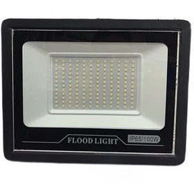 پروژکتور LED زیبانور ۱۰۰ وات، مناسب برای روشنایی محوطه، پارکینگ و فضای باز. ضدآب، با نوردهی قوی و مصرف برق کم. خرید مستقیم از فروشگاه کالا برق خاجی.