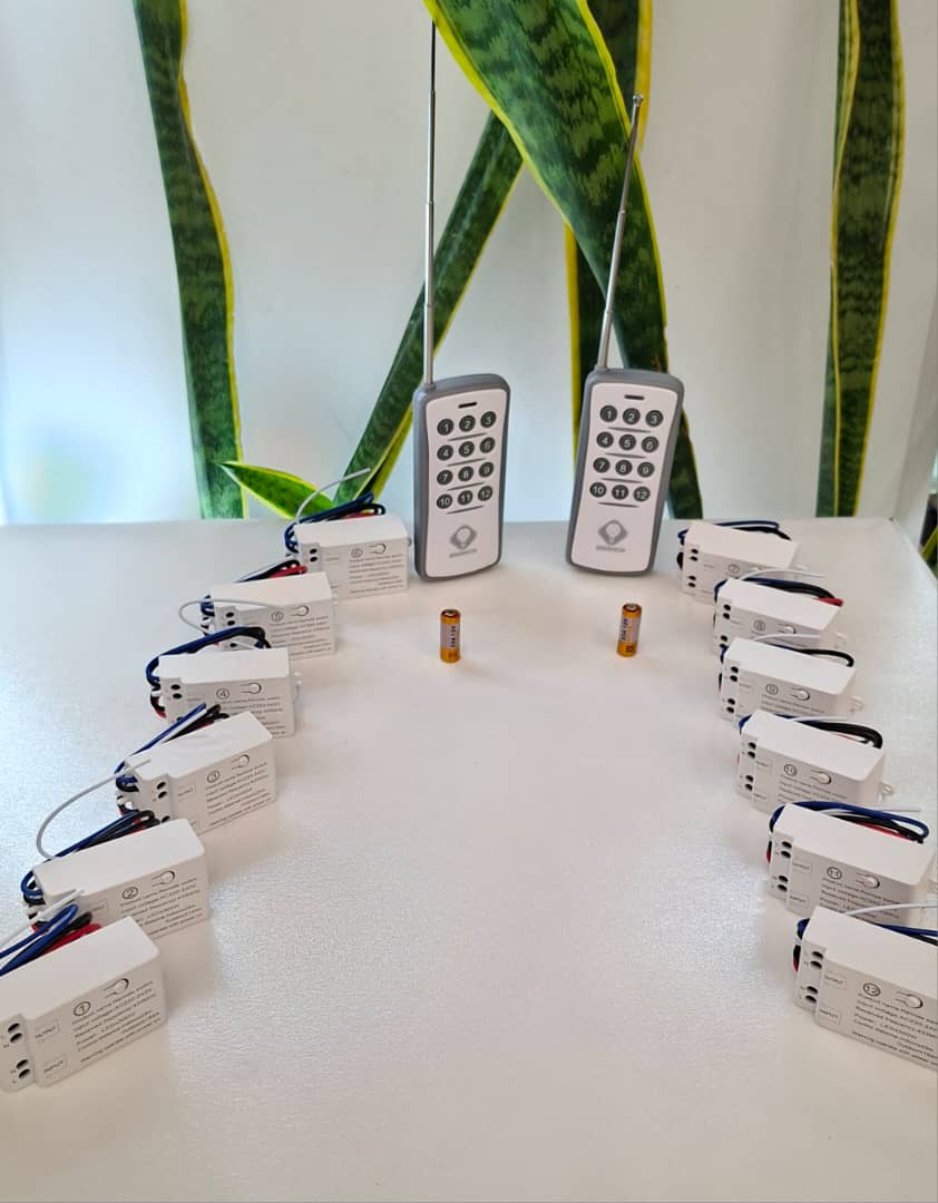 ریموت 12 کانال مجزا برند نور آزمایامان آسیا